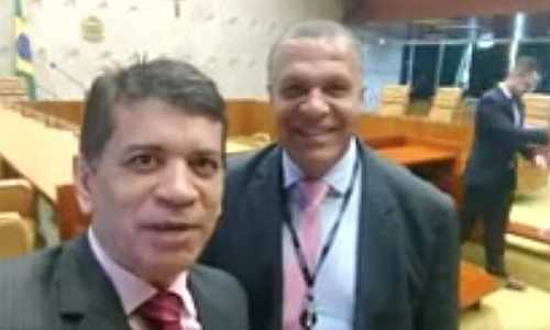 Sonhar é acordar-se para dentro. (Mário Quintana)